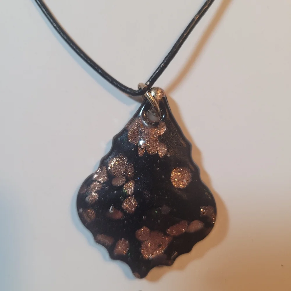 Acrylic pendent on leather string with  lobster lock - Picture 2 of 5
